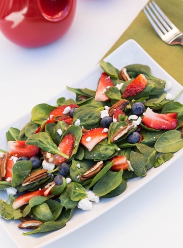 Spinach Salad with Berries